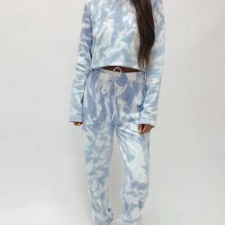 Indie Mae London Pullover Clothes