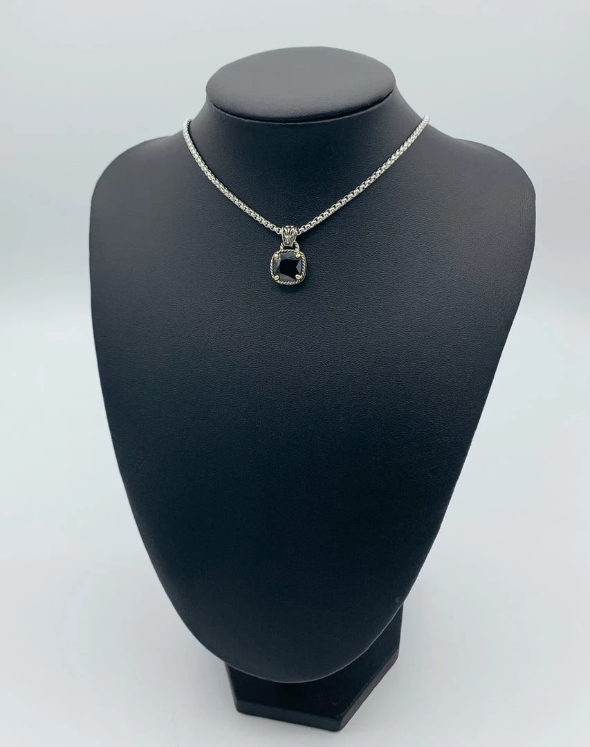 Indie Mae The Mini Lyon Necklace 1 Indie Mae The Mini Lyon Necklace