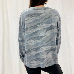 Indie Mae Cropped Camo Tee Clothes