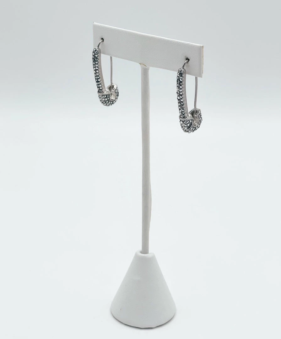 Indie Mae Sparkly Safety Pin Jewelry 3 Indie Mae Sparkly Safety Pin Jewelry