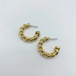 Indie Mae The Wyatt Hoop