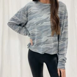 Indie Mae Cropped Camo Tee Clothes