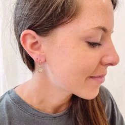 Indie Collection Crystal Daisy Huggies