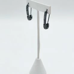 Indie Mae Sparkly Safety Pin Jewelry 11 Indie Mae Sparkly Safety Pin Jewelry