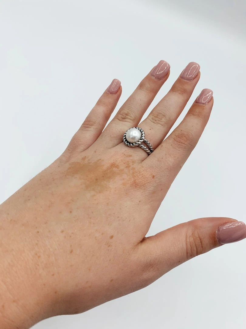 Indie Mae The Sterling Silver Pearl Cable Ring 3 Indie Mae The Sterling Silver Pearl Cable Ring