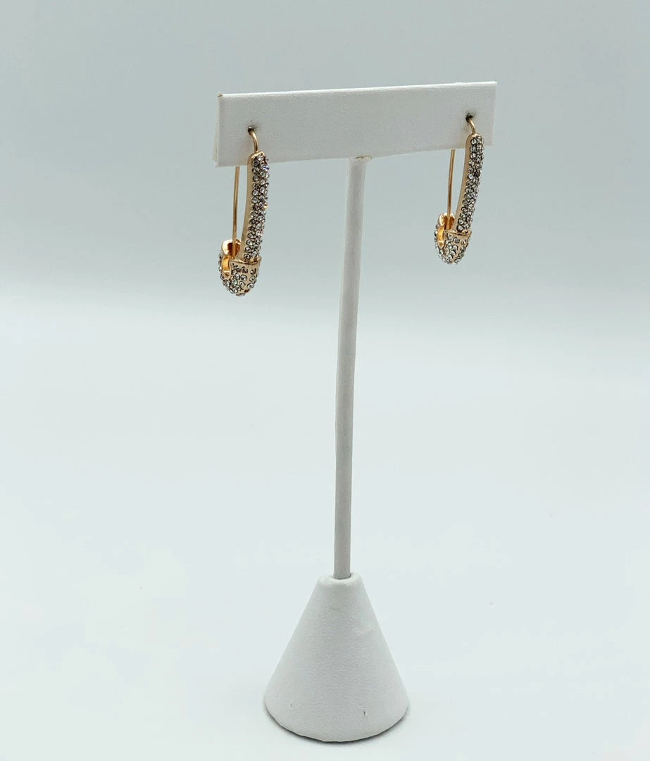 Indie Mae Sparkly Safety Pin Jewelry 5 Indie Mae Sparkly Safety Pin Jewelry