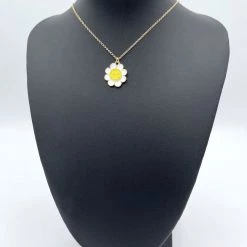 Indie Collection Jewelry Smiley Daisy Necklace
