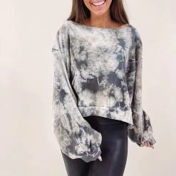 Indie Collection Pullovers + Hoodies Harlee Pullover