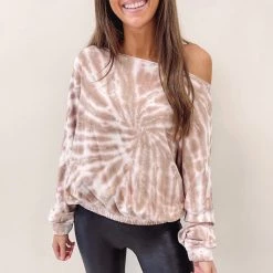 Indie Mae Emory Pullover $20 SALE!!