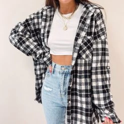 Indie Mae Clothes Black/White Flannel