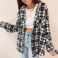 Indie Mae Clothes Black/White Flannel