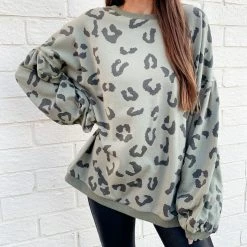 Indie Mae Jessa Cheetah Pullover Clothes